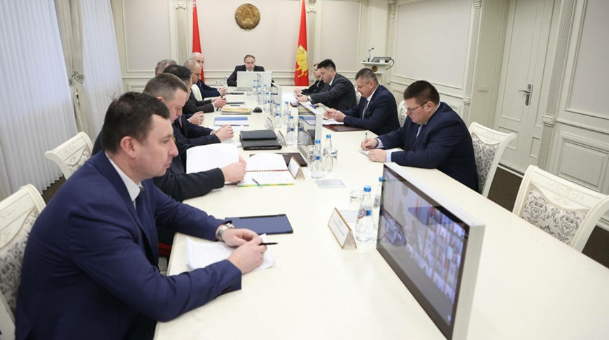 Караник: число повторных обращений граждан в органы власти в Гродненской области в 2024 году сократилось