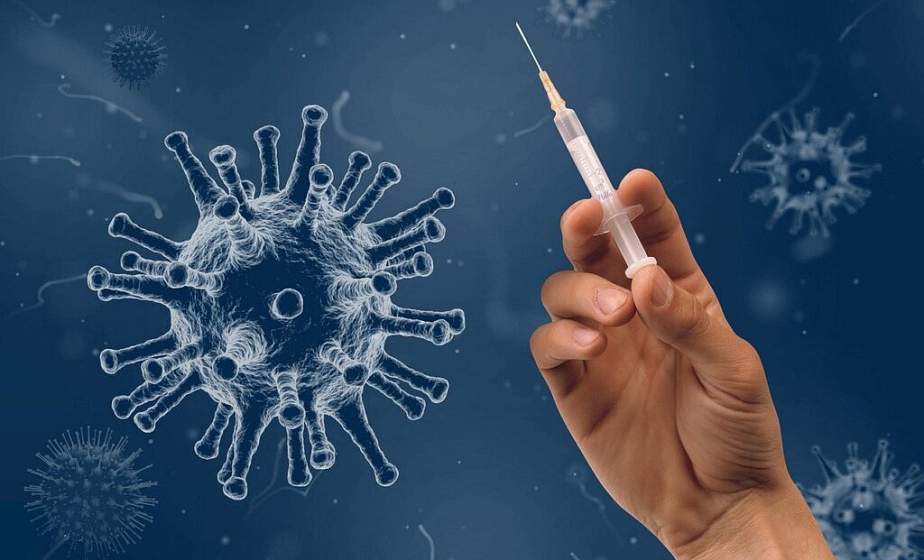 Почему детей не планируют вакцинировать от COVID-19, и как коронавирус проявляется у несовершеннолетних?