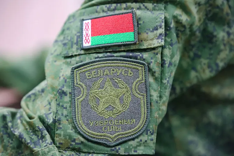 В Беларуси началась плановая отправка призывников в войска.