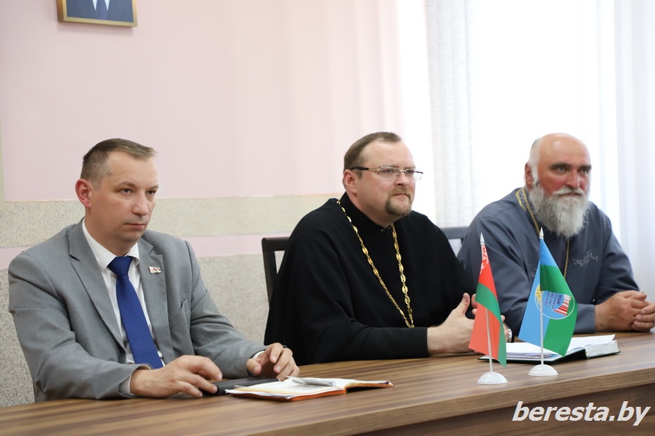 Очередное заседание дискуссионного клуба «Голос молодых» состоялось на Берестовитчине