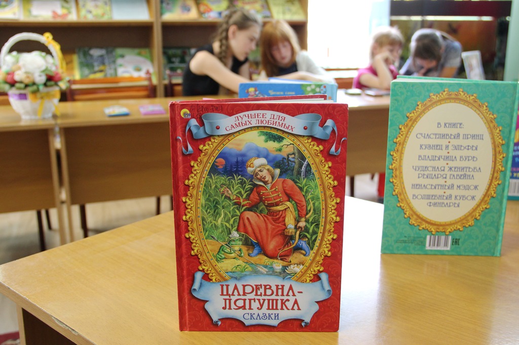 “Лета з добрай кнігай”  -  у Год малой радзімы. На Бераставіччыне ідзе конкурс летняга чытання