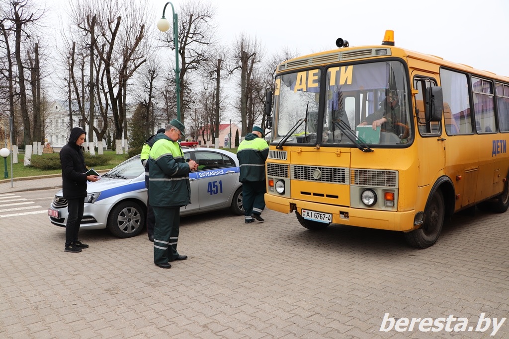 Мониторинг школьных автобусов провели на Берестовитчине
