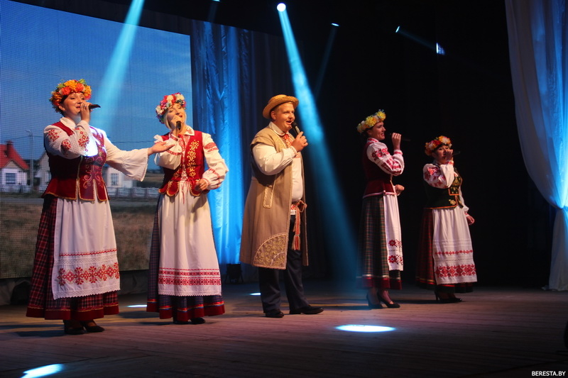 У Бераставіцы праходзіць святочны канцэрт. Відэа (будзе дапоўнена)