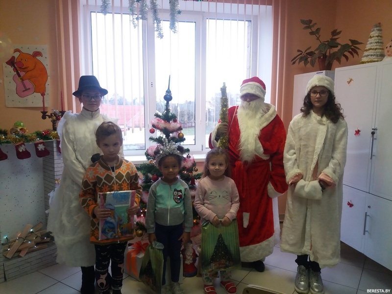 Пархімаўскія школьнікі далучыліся да рэспубліканскай дабрачыннай акцыі “Нашы дзеці”