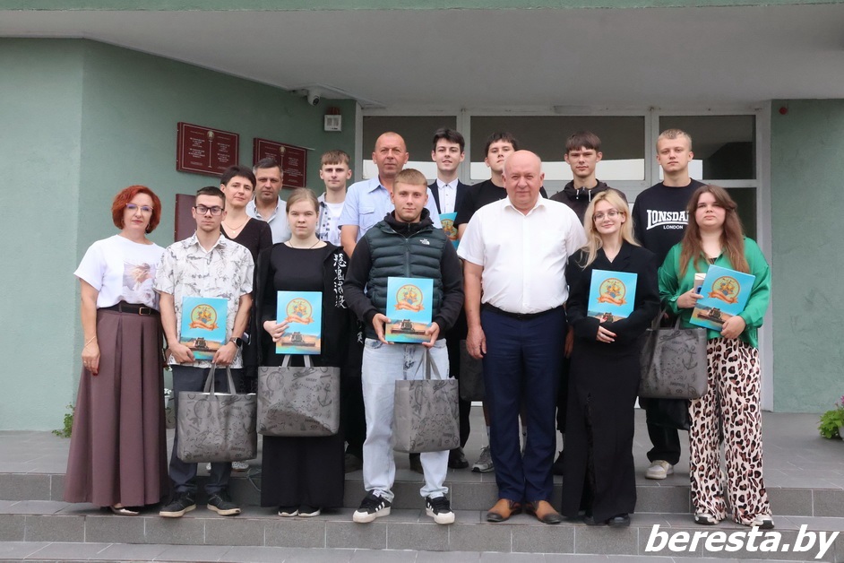 В КСУП «Воронецкий» прошла диалоговая площадка «С молодыми на равных»