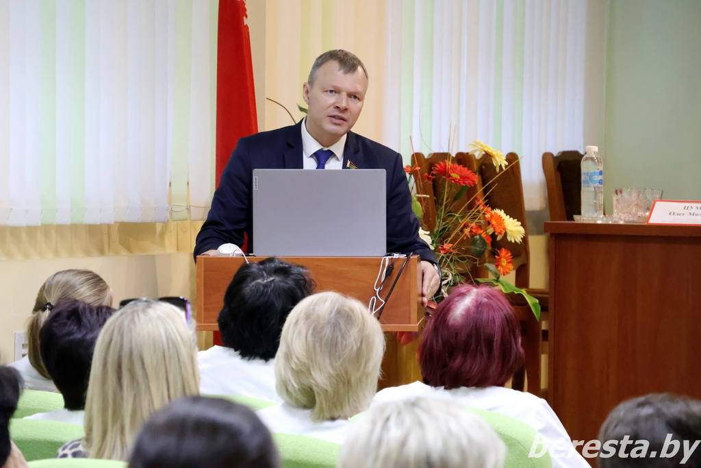 Член республиканской информационно-пропагандистской группы Олег Романов посетил Берестовицкий район в рамках единого дня информирования