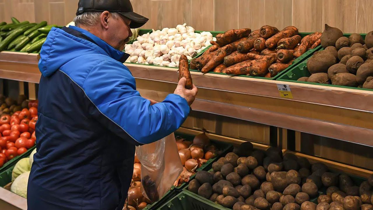 <strong>О контроле за ситуацией на потребительском рынке</strong>