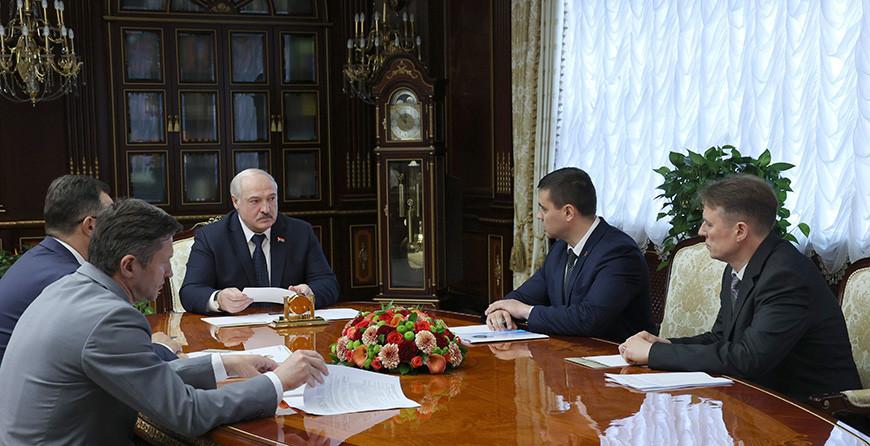 "Спать не могу из-за этого ЦТ". Александр Лукашенко о необходимости четко определиться с формой вступительных испытаний