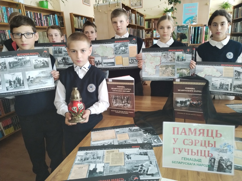 ФОТАФАКТ. У Малабераставіцкай інтэграванай сельскай бібліятэцы адбыўся прагляд дакументальнай кінастужкі “Азарычы”