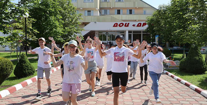 Более 43 900 детей отдохнули в оздоровительных лагерях Гродненщины за три смены