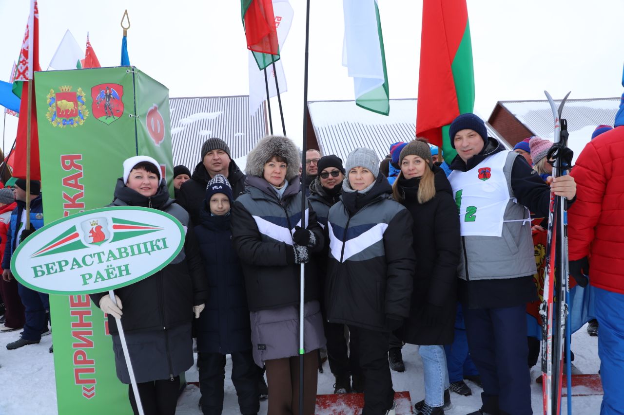 Яркие эмоции и спортивный азарт! Команда Берестовицкого района приняла участие в «Принеманской лыжне – 2026»