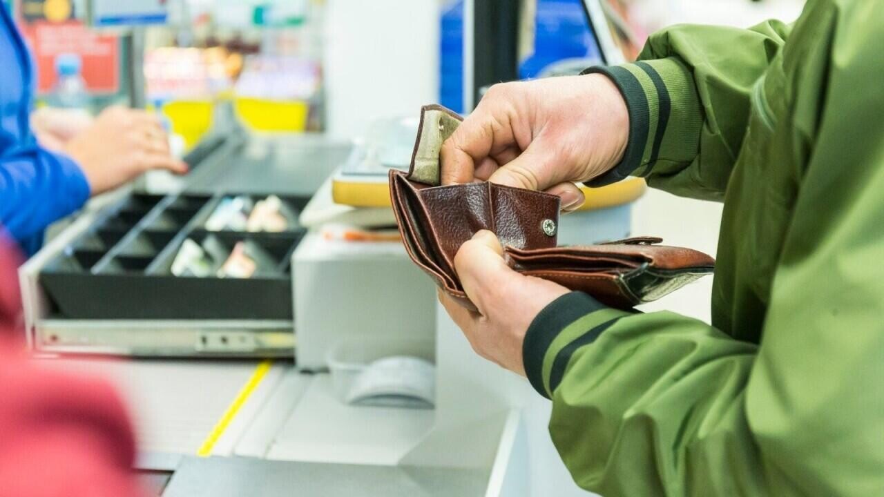 На что белорусы стали тратить больше денег