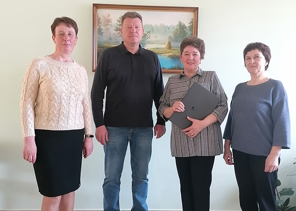 Массолянская начальная школа получила спонсорскую помощь от компании «Алникор»