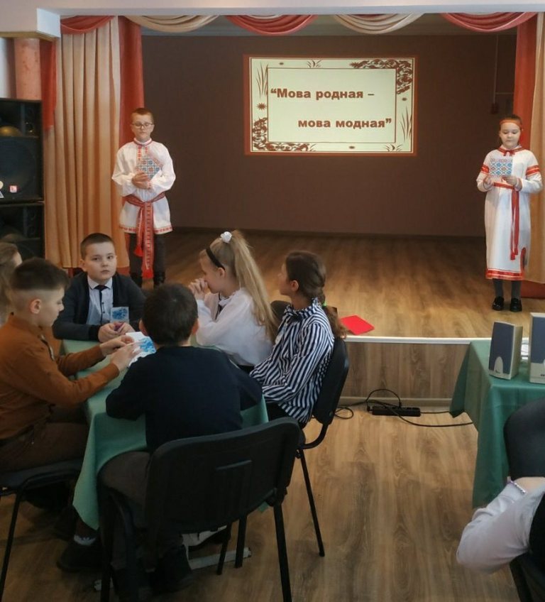 Вучні Вялікабераставіцкай сярэдняй школы прынялі ўдзел у турніры знаўцаў  “Мова родная – мова модная”