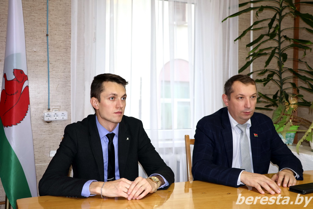 Андрей Щука провел встречу с коллективом Берестовицкого районного центра гигиены и эпидемиологии