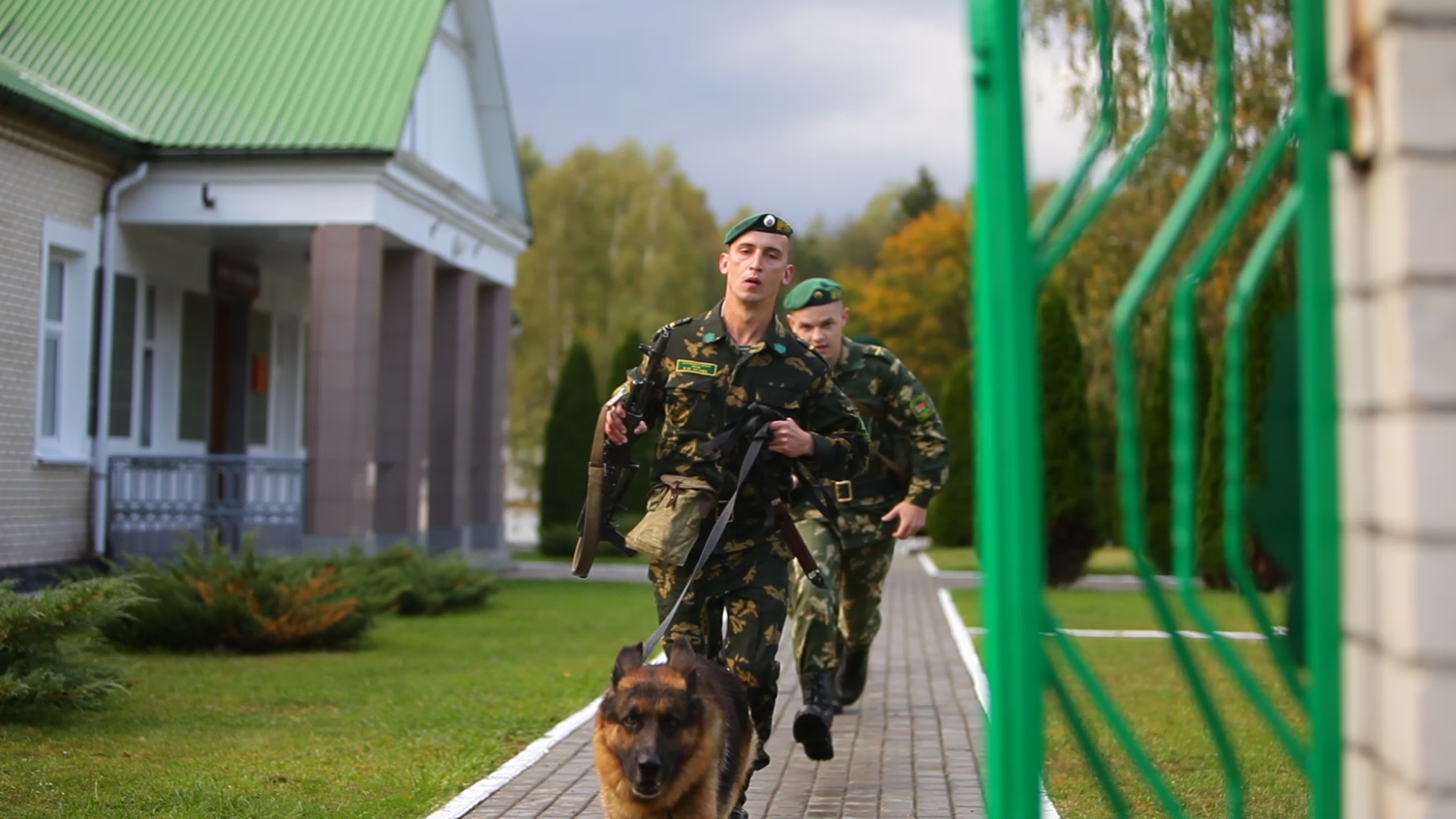 Гродненская пограничная служба приглашает на военную службу по контракту