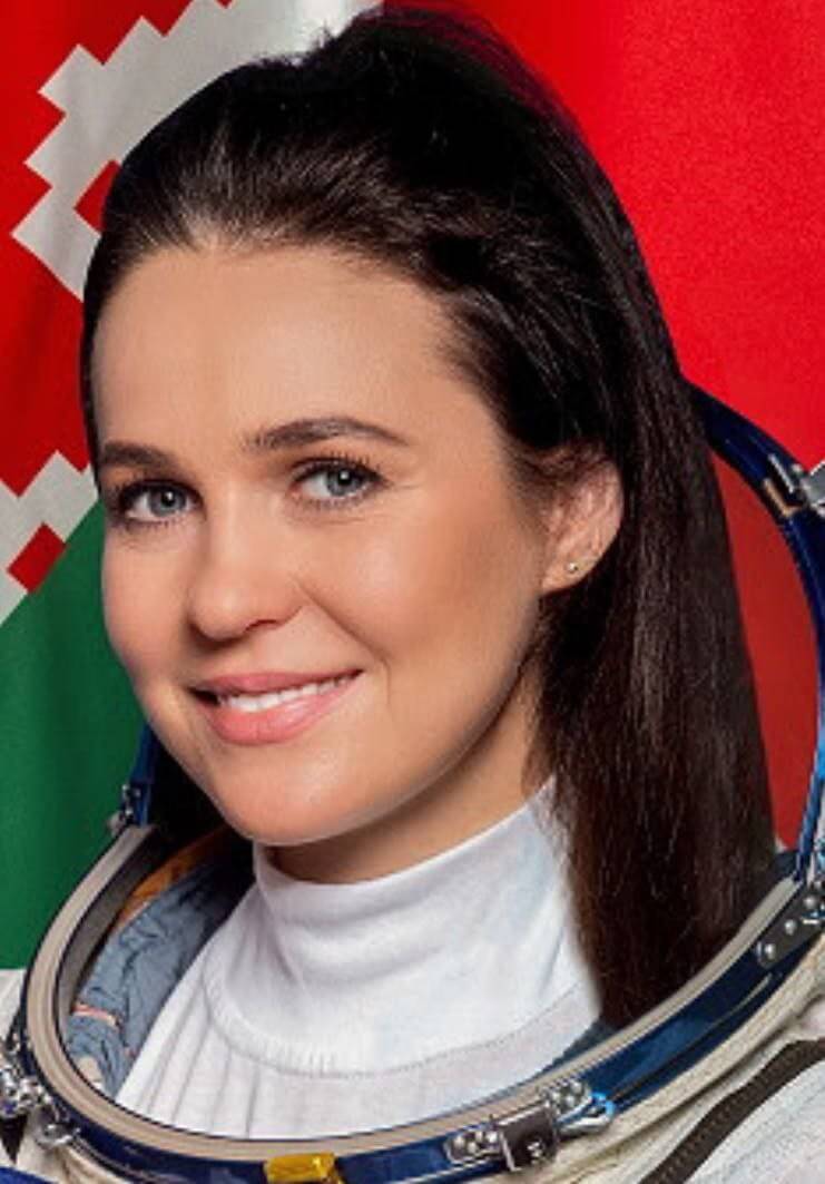 Берестовичане передают привет и пожелания первой белорусской космонавтке Марине Василевской