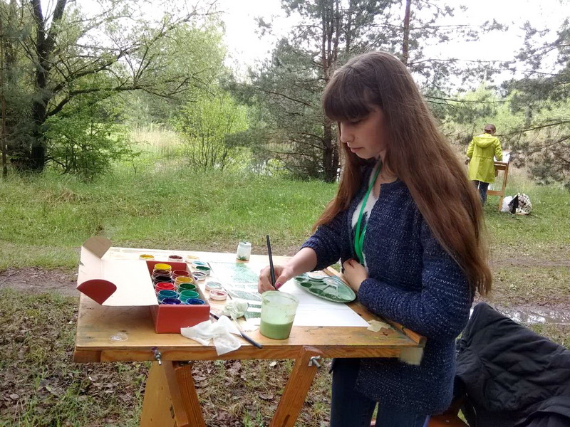 Берестовицкие юные художники приняли участие в пленэре в Свислочи