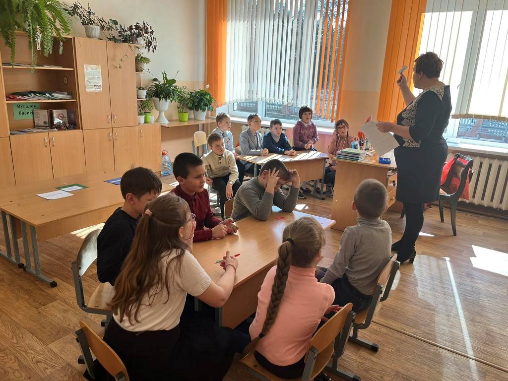 «Сначала Аз да Буки, а потом другие науки». В Пархимовском яслях-саду-базовой школе прошла Неделя русского языка и литературы