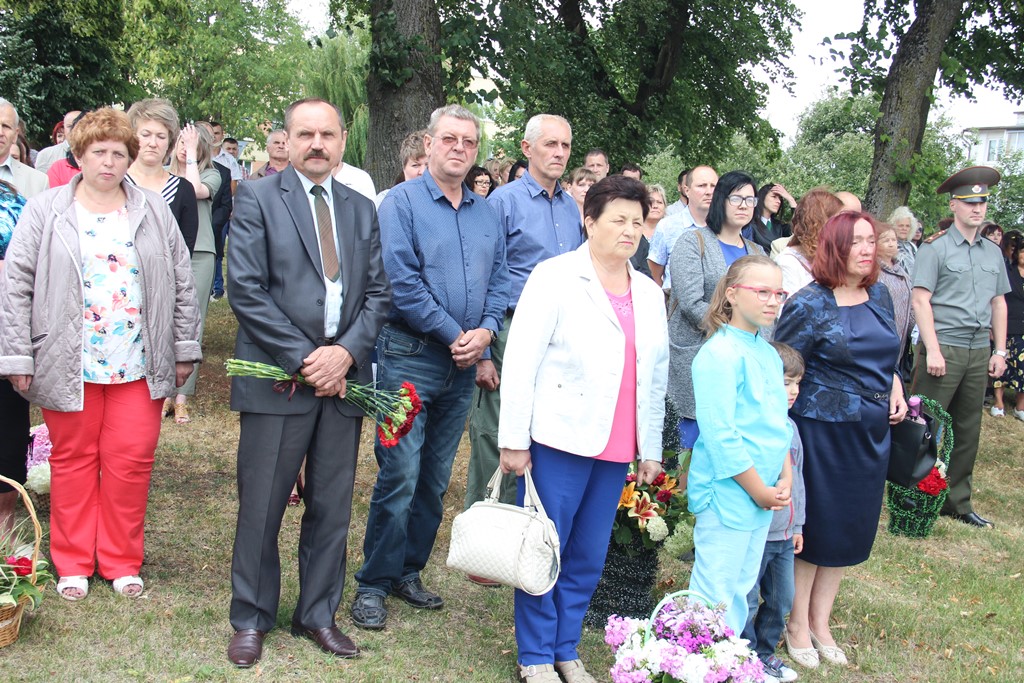 У Вялікай Бераставіцы адбыўся ўрачысты мітынг, прысвечаны 75-годдзю вызвалення Бераставіцкага раёна ад нямецка-фашысцкіх захопнікаў