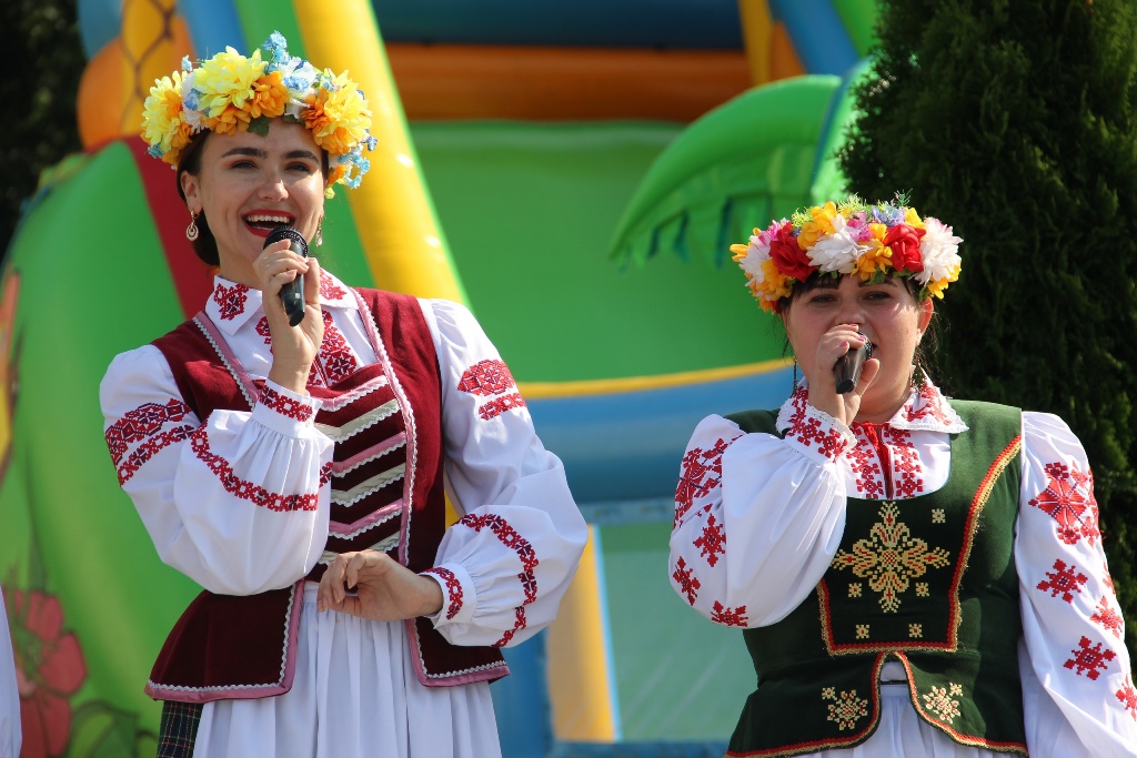 В агрогородке Массоляны состоялся мини-концерт «За любимую Беларусь!»