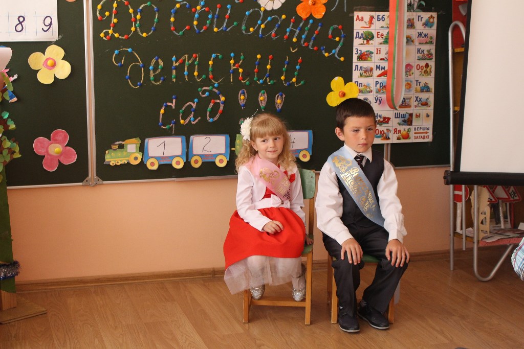 Выпускной утренник прошел   в Конюховском яслях-саду – средней школе