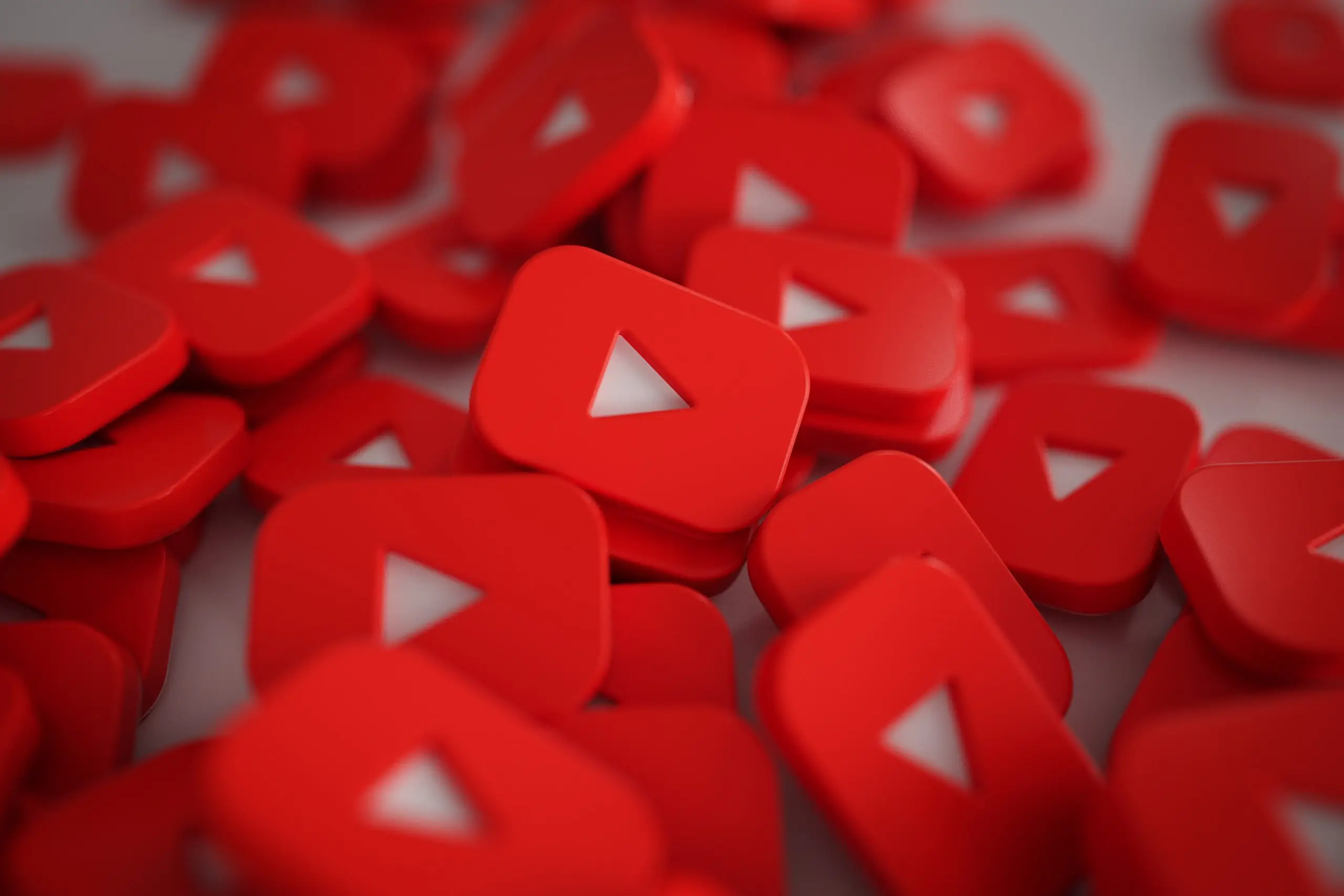 Нужно ли закрывать YouTube в Беларуси? Министр информации – о блокировке YouTube