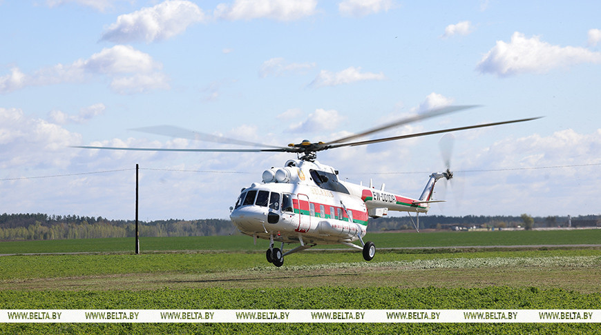 Сельское хозяйство и "кондитерка". Александр Лукашенко приехал в Наровлянский район