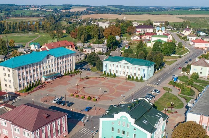 «Все заметят, как к осени Кореличи преобразятся». Юрий Караев рассказал о подготовке к «Дажынкам»