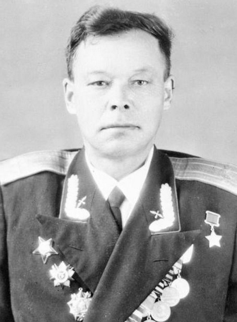 Мисбах_Халиуллович_Халиулин_новый размер.jpg