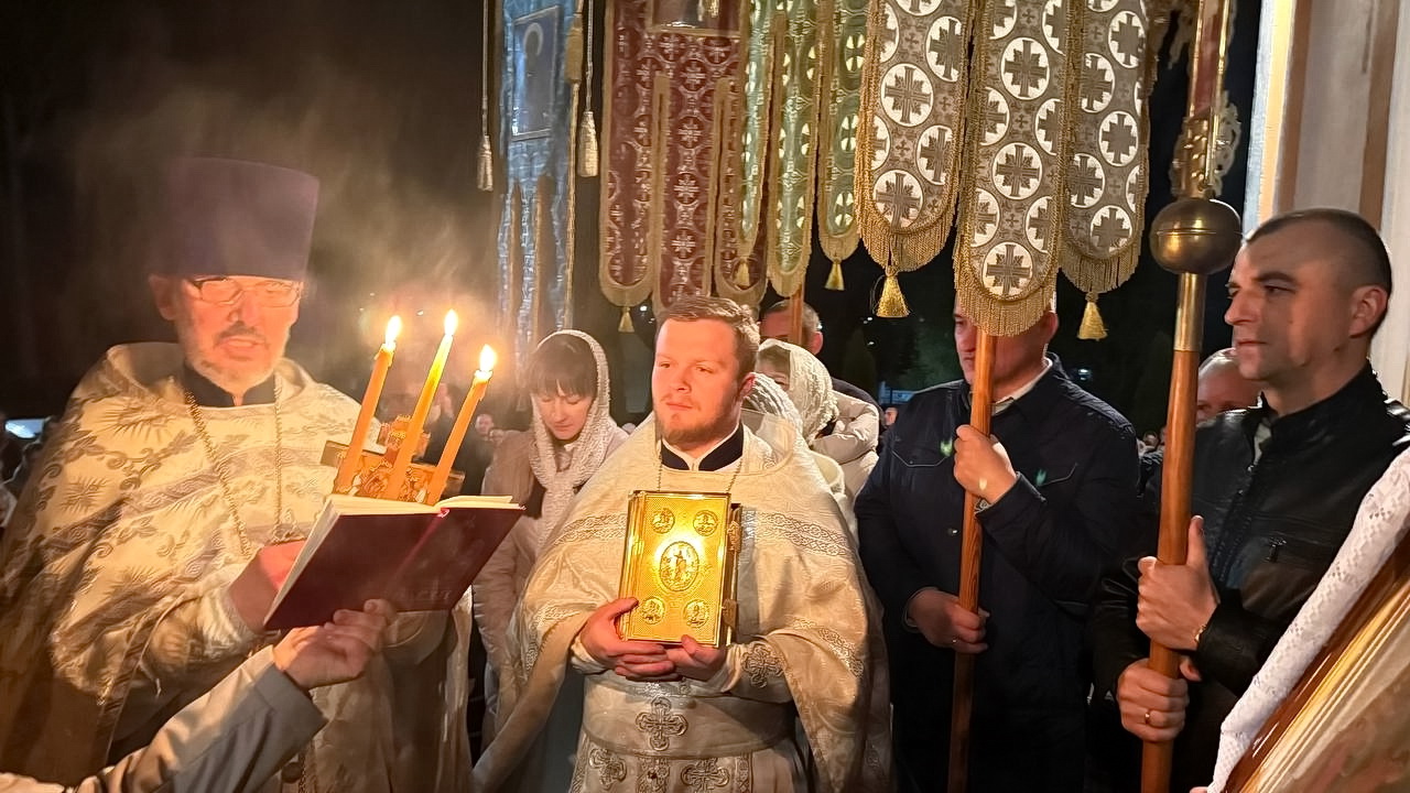 В Большой Берестовице встретили Пасху. Фоторепортаж из храма Святителя Николая Чудотворца
