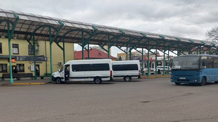 Более 30 водителей маршруток гродненской компании получали зарплату в конвертах