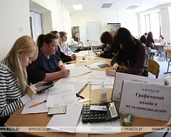 Проходной балл 395, конкурс 13 человек на место. В Минобразования подвели итоги зачисления бюджетников