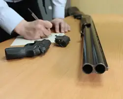 Как избежать ответственности, если дома хранится незарегистрированное оружие 