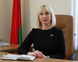 Поздравление члена Постоянной комиссии Совета Республики по экономике, бюджету и финансам Елены Стальбовской с Днем Независимости Республики Беларусь