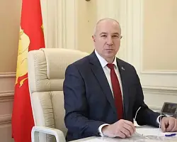 Губернатор Гродненской области Юрий Караев поздравил работников торговли
