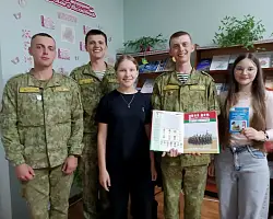 Пограничники заставы «Русаки» встретились с макаровскими школьниками