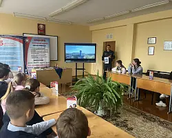 Интерактив и выбор будущей профессии: берестовицкие спасатели встретились со школьниками