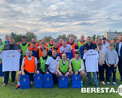 Руководство района вручило подарки берестовицким спортсменам