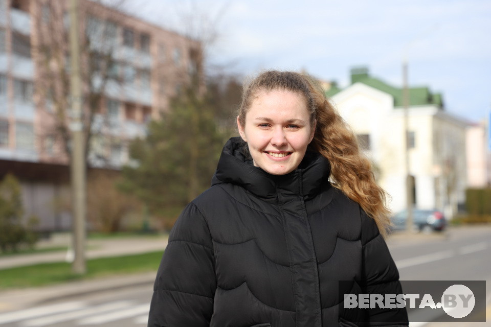 Валентина Якимович, медсестра Берестовицкой ЦРБ: "Участвуем в республиканском субботнике всем коллективом каждый год"