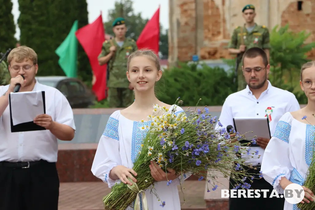 Память. Мир. Созидание. В Большой Берестовице состоялся торжественный митинг, посвященный Дню Независимости Республики Беларусь